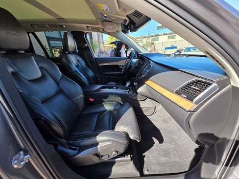 Used 2019 Volvo XC90 T6 Inscription w/ Protection Package Premier image 17