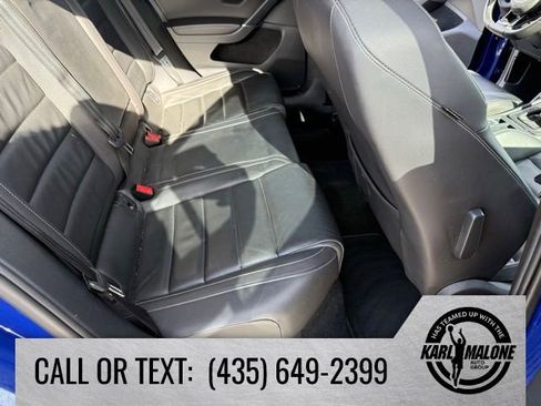 Used 2016 Volkswagen Golf R 4-Door image 33