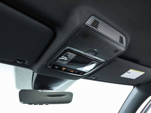 New 2026 Volkswagen Atlas Cross Sport SE image 26