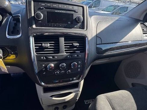 Used 2016 Dodge Grand Caravan SE w/ Quick Order Package 29E SE FWD image 20