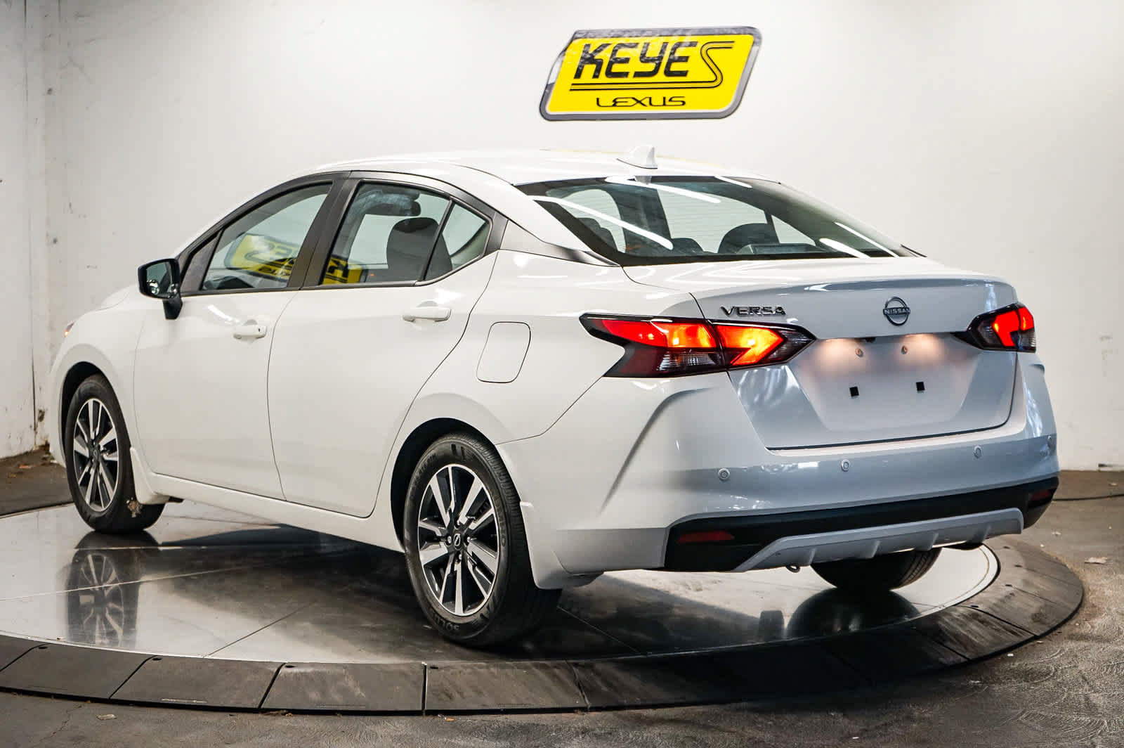 Used 2025 Nissan Versa SV w/ Trunk Package FWD image 8