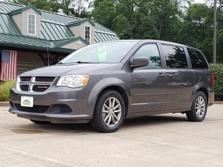 Used 2016 Dodge Grand Caravan SE image 1