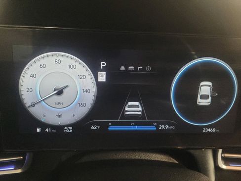 Used 2025 Hyundai Elantra SEL FWD image 23