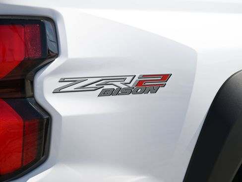 New 2026 Chevrolet Colorado ZR2 w/ ZR2 Bison Edition image 31