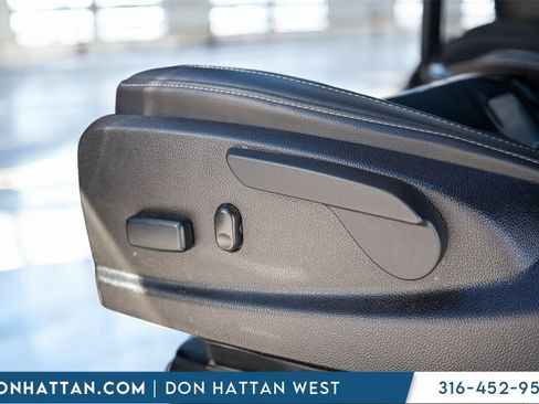 Used 2022 Chevrolet Colorado ZR2 image 19