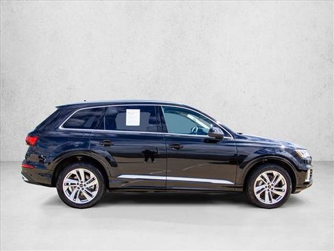 Used 2023 Audi Q7 2.0T Premium Plus w/ Premium Plus Package AWD/4WD image 4