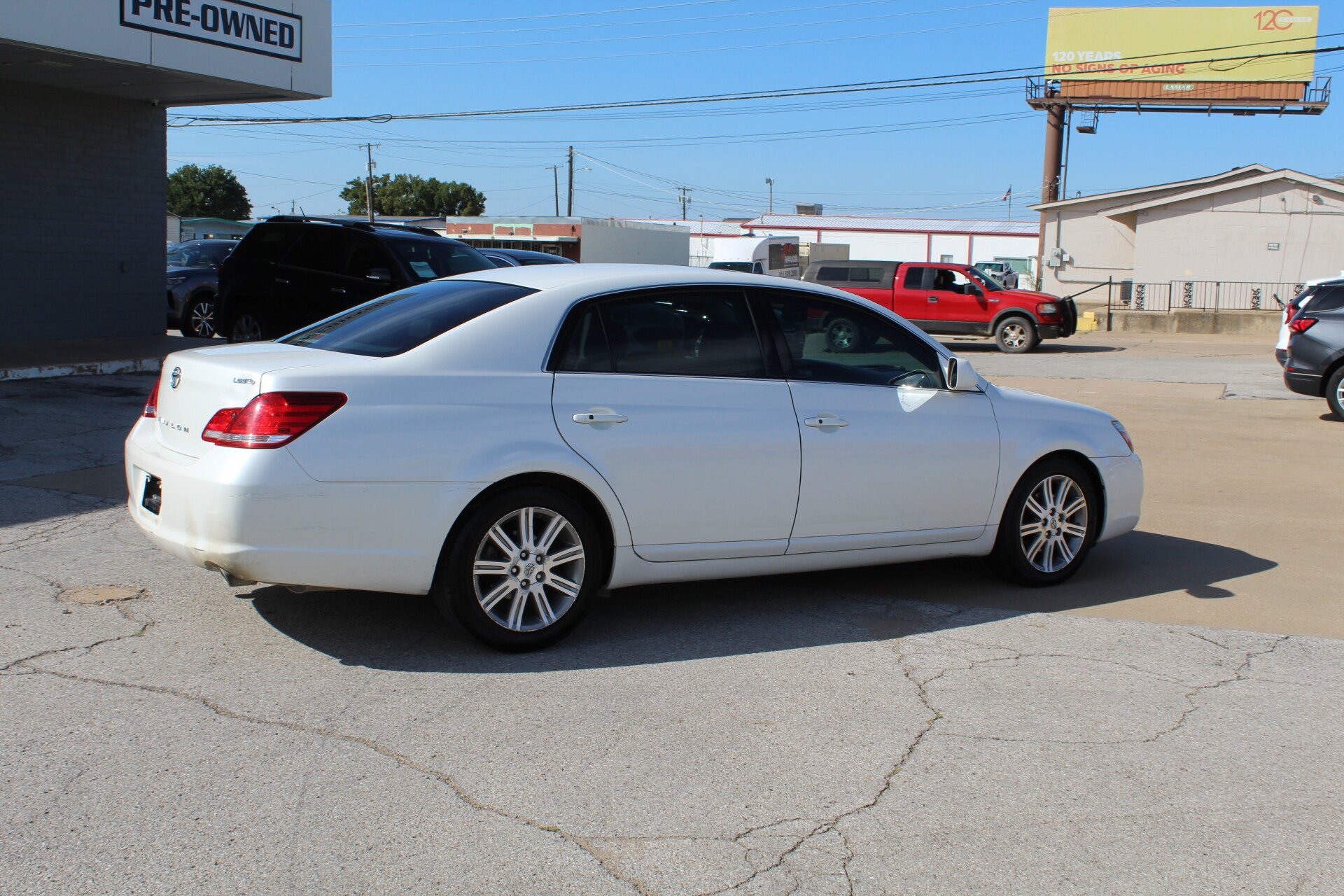 Used 2007 Toyota Avalon Limited FWD image 4