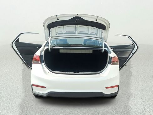 Used 2020 Hyundai Accent SE FWD image 12