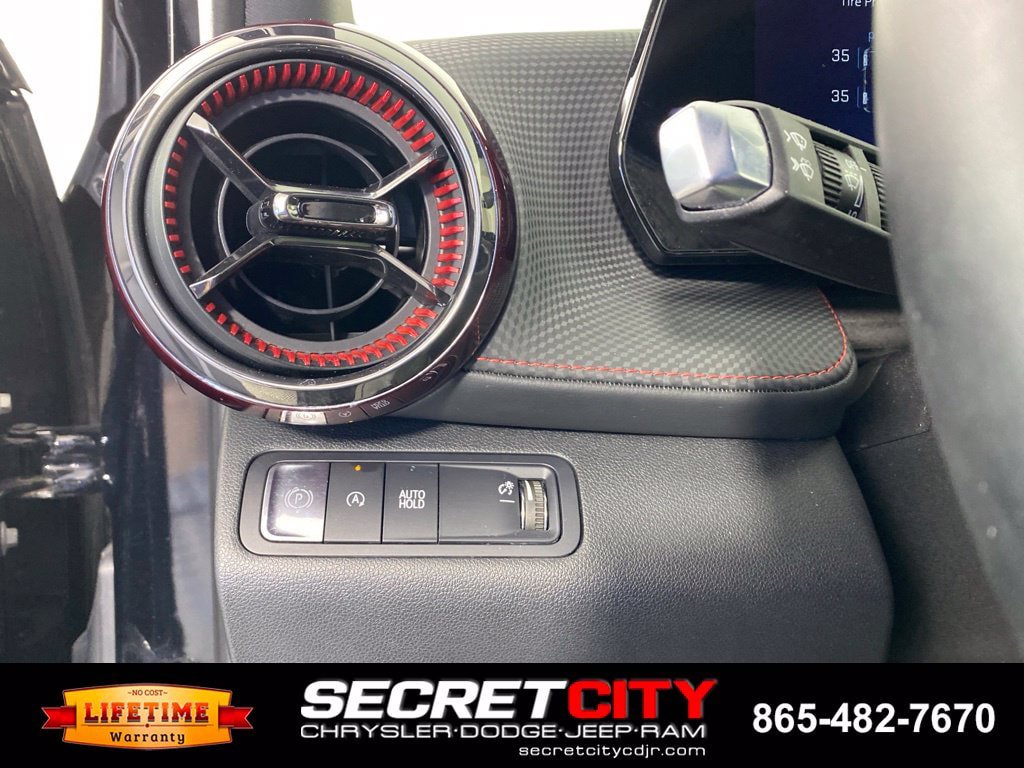 Used 2025 Chevrolet Equinox RS w/ Convenience Package III FWD image 13
