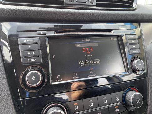 Used 2020 Nissan Rogue Sport S FWD image 21