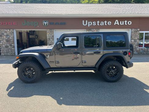 New 2025 Jeep Wrangler Unlimited Sport image 8