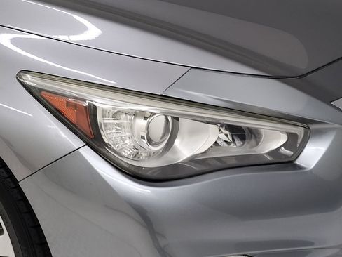 Used 2019 INFINITI Q50 Luxe w/ Essential Package (3.0T Luxe) image 3