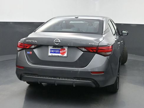 Used 2022 Nissan Sentra SV FWD image 39