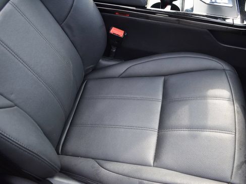 Used 2023 Land Rover Range Rover Evoque R-Dynamic SE AWD/4WD image 23