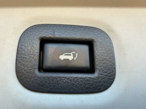 Used 2014 Nissan Rogue SL w/ SL Premium Package image 12