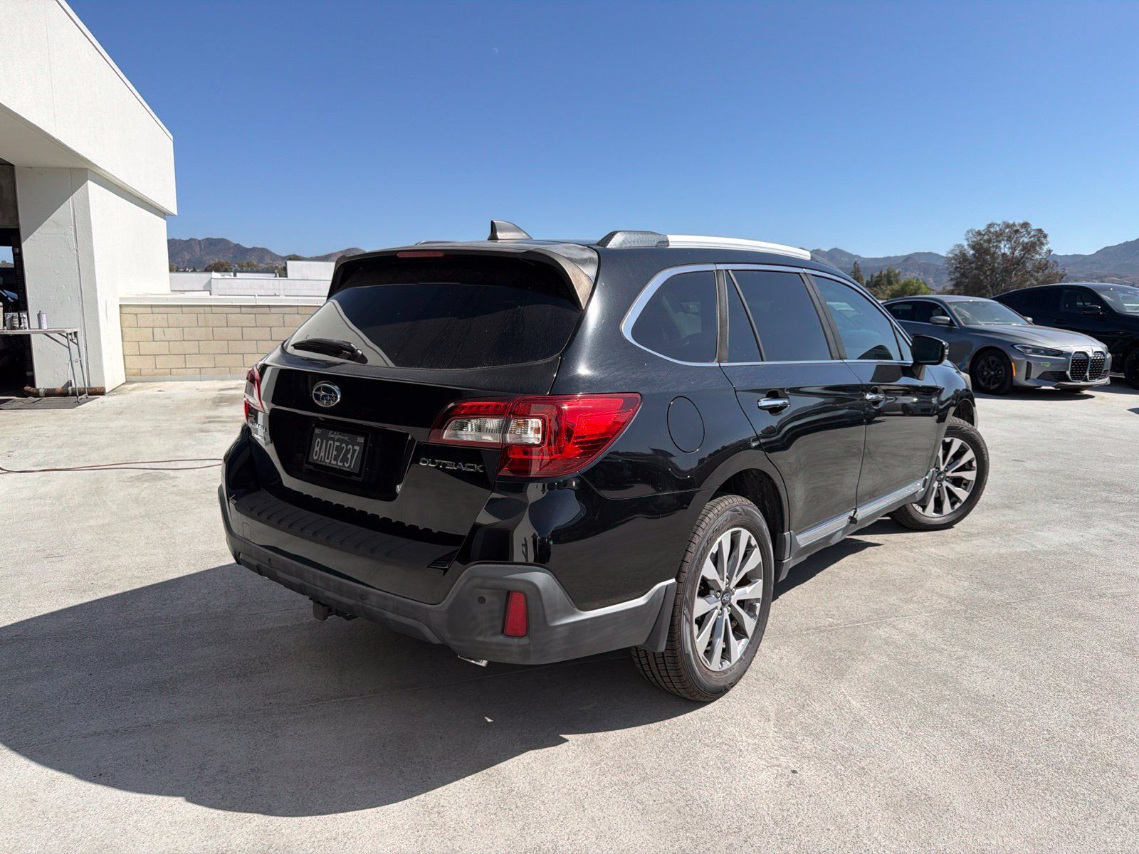 Used 2018 Subaru Outback 3.6R Touring AWD/4WD image 4