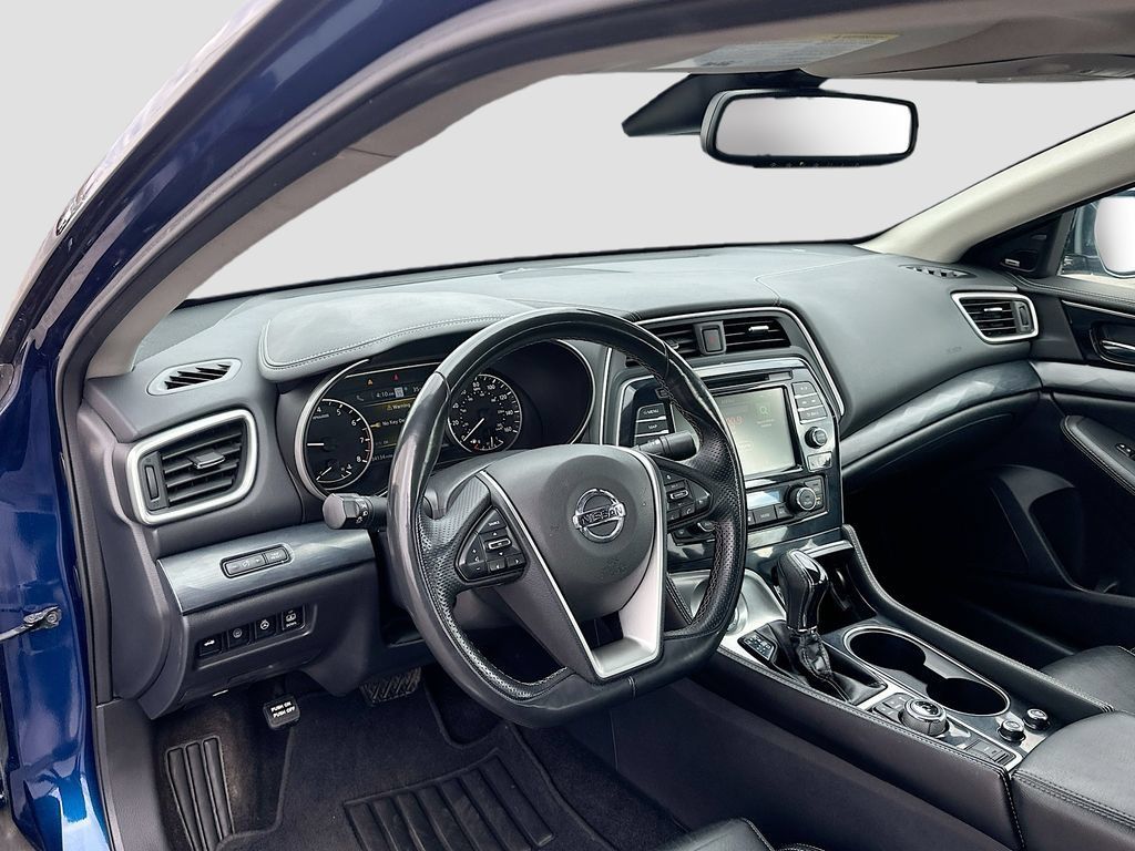 Used 2021 Nissan Maxima Platinum w/ Sport Mat Group FWD image 9