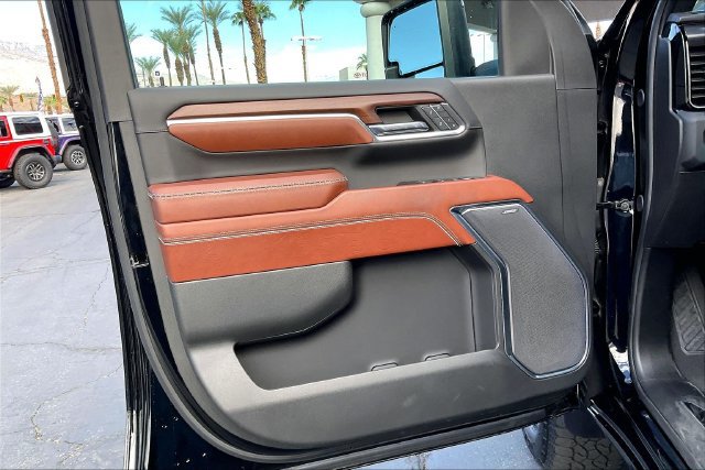 Used 2024 GMC Sierra 3500 Denali Ultimate AWD/4WD image 22