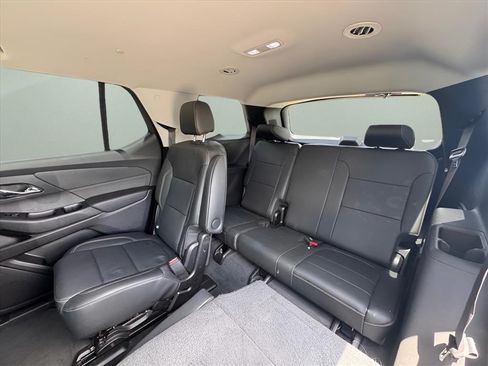 Used 2019 Chevrolet Traverse LT FWD image 15