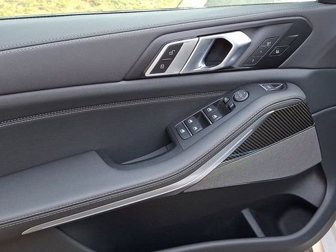 New 2026 BMW X5 M60i image 11