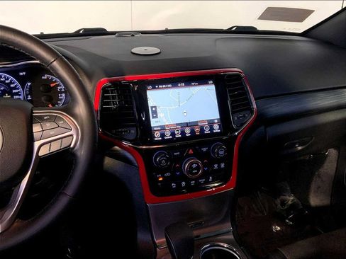 Used 2021 Jeep Grand Cherokee Laredo X AWD/4WD image 16