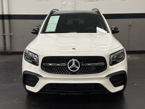Used 2023 Mercedes-Benz GLB 250 image 4
