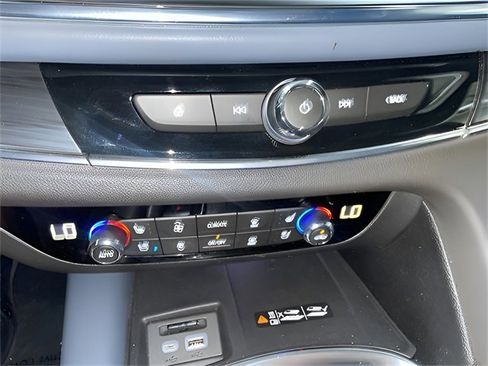Used 2023 Buick Enclave Premium w/ Experience Buick Package image 19