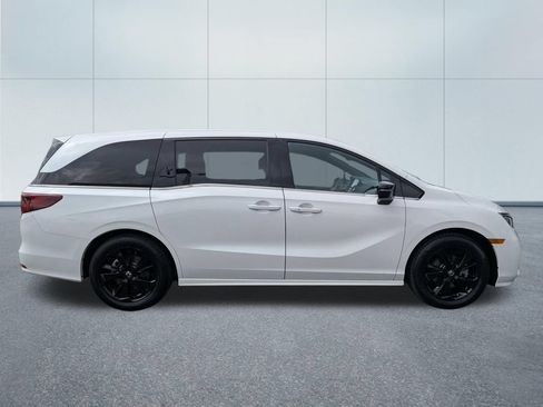 Used 2024 Honda Odyssey Sport image 7