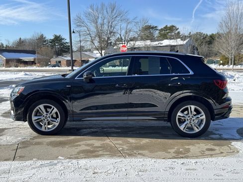 Used 2021 Audi Q3 2.0T Premium w/ Convenience Package image 15