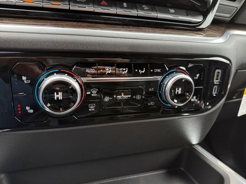 New 2026 GMC Sierra 1500 Elevation w/ Elevation Premium Package image 17