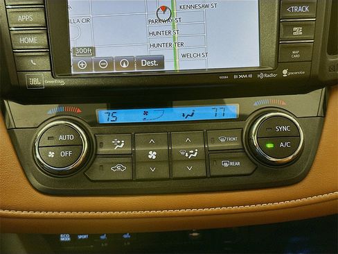 Used 2017 Toyota RAV4 Platinum image 19