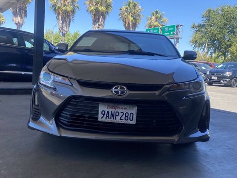 Used 2015 Scion tC FWD image 2