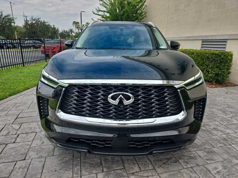 Certified 2025 INFINITI QX60 Luxe w/ Cargo Package FWD image 2
