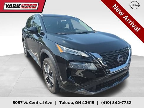 Certified 2023 Nissan Rogue SL AWD/4WD image 1