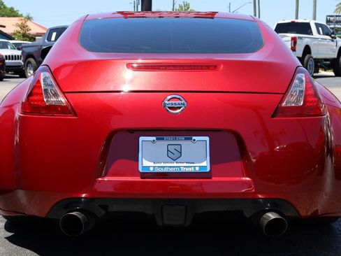 Used 2020 Nissan 370Z Coupe RWD image 4