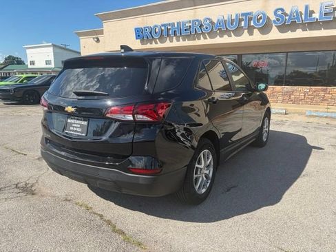Used 2022 Chevrolet Equinox LS FWD image 7