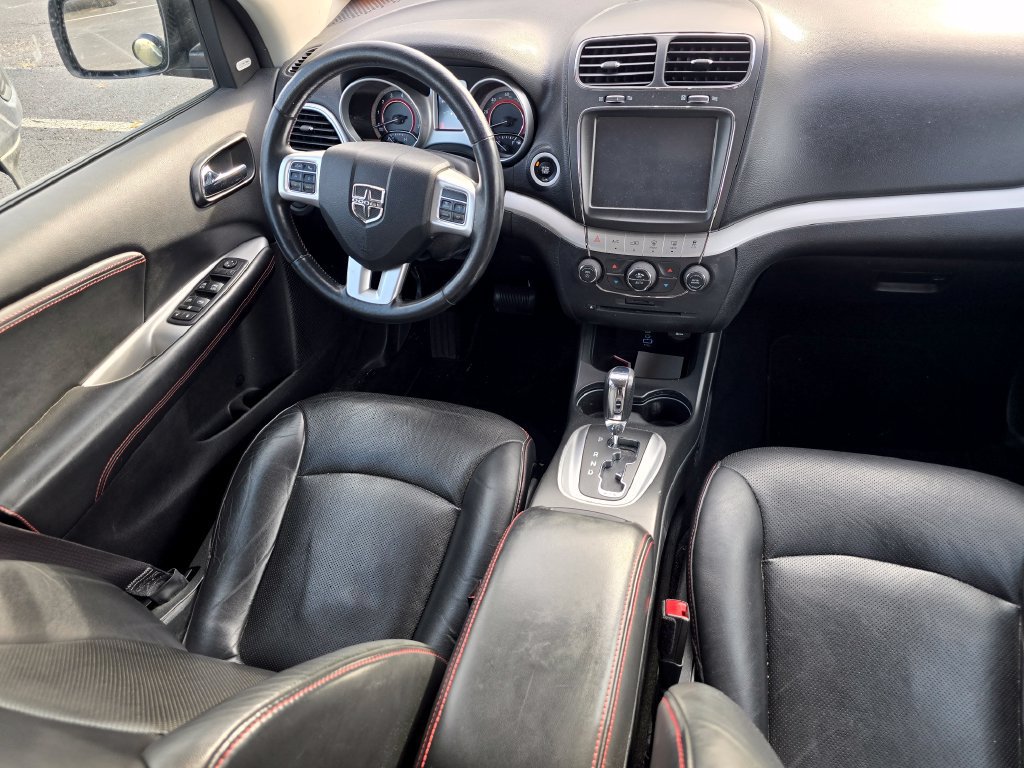 Used 2017 Dodge Journey GT w/ Driver Convenience Group FWD image 14