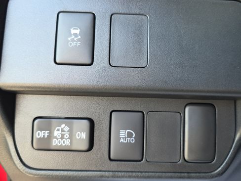 Used 2022 Toyota Tacoma SR5 image 26