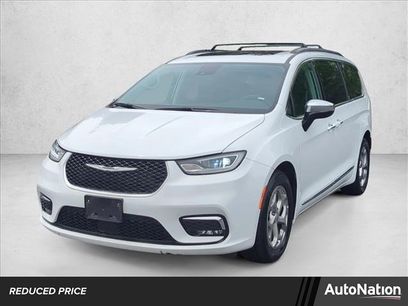 Used 2023 Chrysler Pacifica Limited