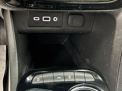 Used 2023 Buick Encore GX Preferred w/ Cold Weather Comfort Package FWD image 25