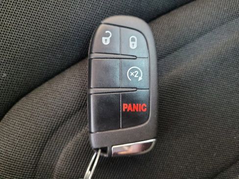 Used 2022 Jeep Renegade Latitude w/ Convenience Group image 32