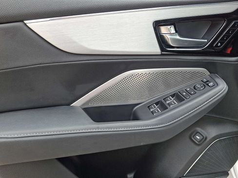 Certified 2024 Acura MDX SH-AWD w/ Technology Package image 12