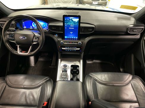 Used 2020 Ford Explorer ST w/ ST High-Performance Pack image 12