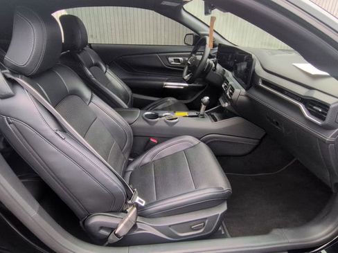 Used 2024 Ford Mustang GT Premium image 46