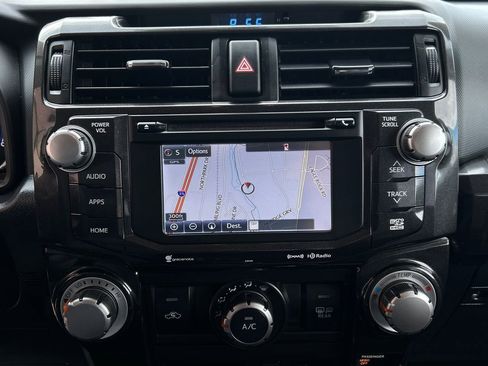 Used 2017 Toyota 4Runner TRD Off-Road Premium image 27