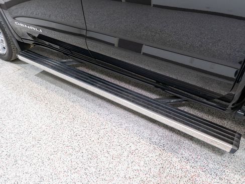 Used 2023 GMC Sierra 1500 Denali image 12