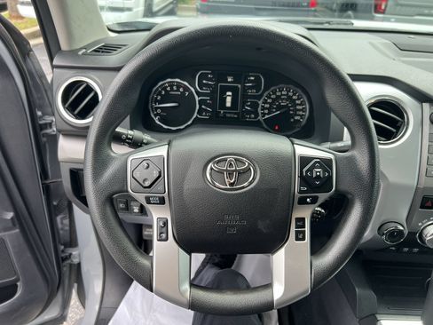 Used 2021 Toyota Tundra SR5 w/ SR5 Upgrade Package AWD/4WD image 18