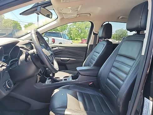 Used 2017 Ford Escape Titanium FWD image 6