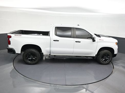 Used 2024 Chevrolet Silverado 1500 LT Trail Boss w/ LT Trail Boss Premium Package AWD/4WD image 21