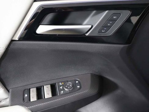 New 2025 Mitsubishi Outlander SEL image 42